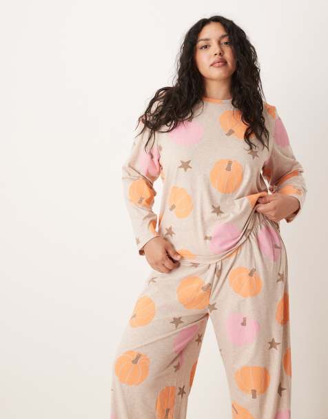 ASOS DESIGN Curve - Ensemble de pyjama avec top à manches longues et pantalon - Imprimé citrouilles - view 1