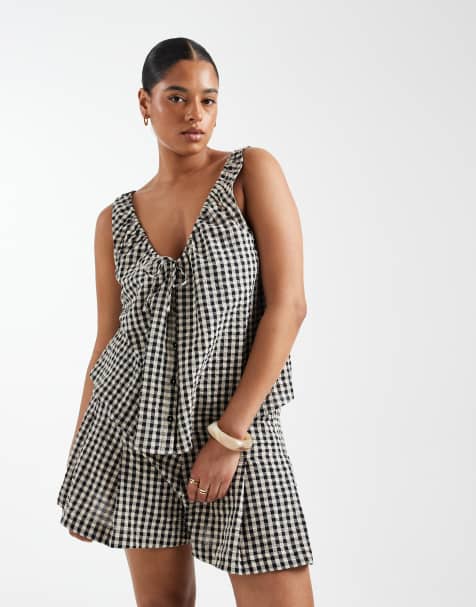 ASOS DESIGN Curve exclusive button front tie neckline cami in gingham - view 1