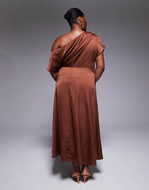 ASOS DESIGN Curve exclusive satin fallen shoulder side slit midi dress in chocolate, 3 of 4