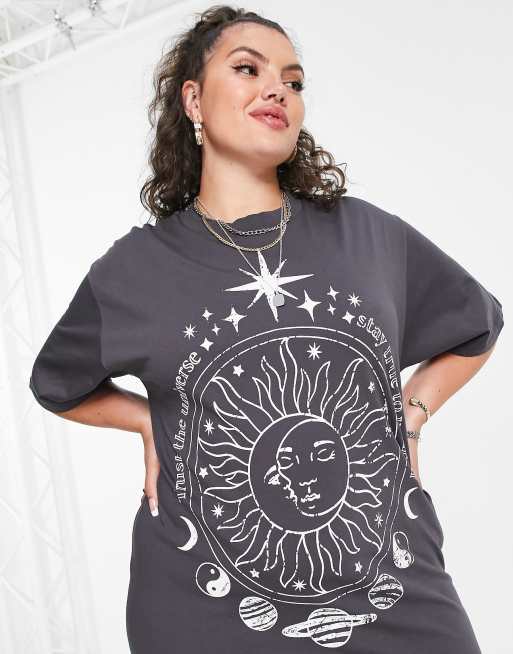 ASOS DESIGN Curve exclusive solstice midi tshirt dress, 3 of 4