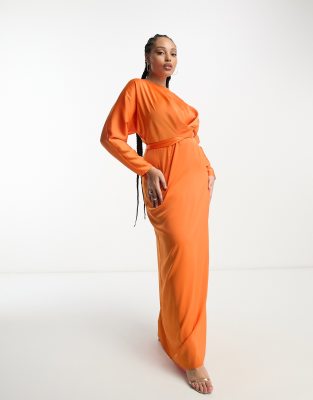 ASOS DESIGN Curve - Exklusives Satin-Maxikleid in leuchtendem Orange mit Fledermausärmeln und Wickeldetail in der Taille