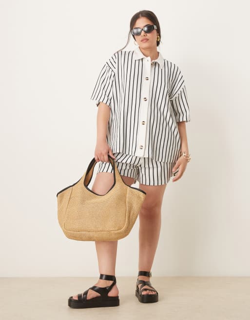 ASOS DESIGN Curve – Fakturowany zestaw ze wzorem w kremowo-granatowe paski: koszula i szorty