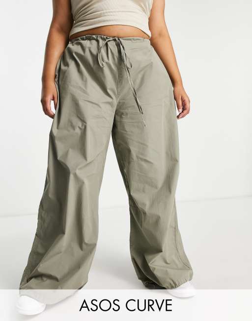 ASOS DESIGN Curve – Fallschirm-Cargohose in Khaki
