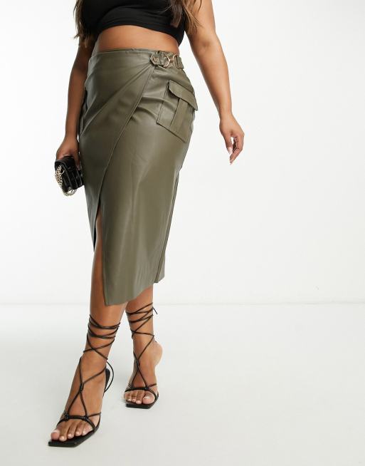 Green faux leather skirt with clearance pockets