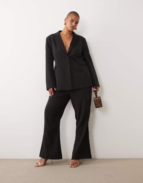ASOS DESIGN Curve figursydda tux-flare-byxor i svart - view 1