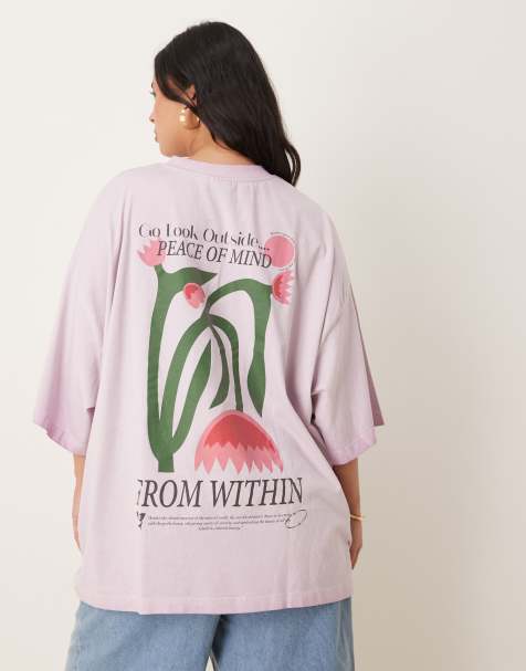 ASOS DESIGN Curve – Fioletowy T-shirt o fasonie boyfriend z grafiką z kwiatami na plecach - view 1