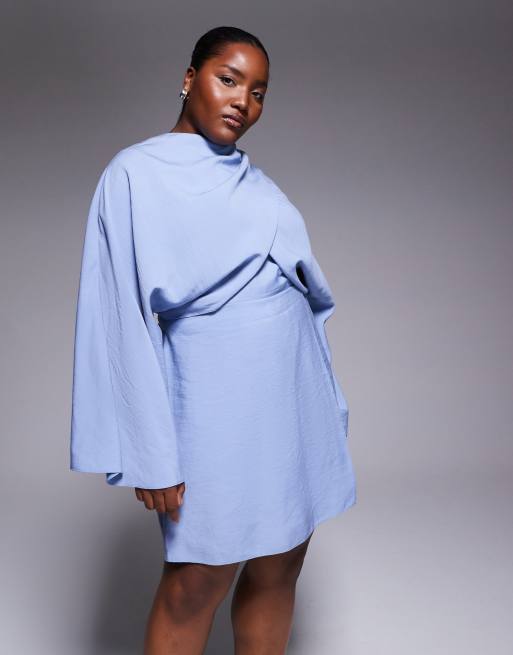 ASOS DESIGN Curve - Flagermus-playsuit med høj hals og slå-om-snit i mørkeblå, 2 af 4