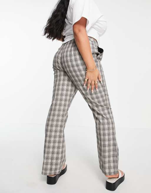 ASOS DESIGN Curve flare in camel and black check, 2 of 4