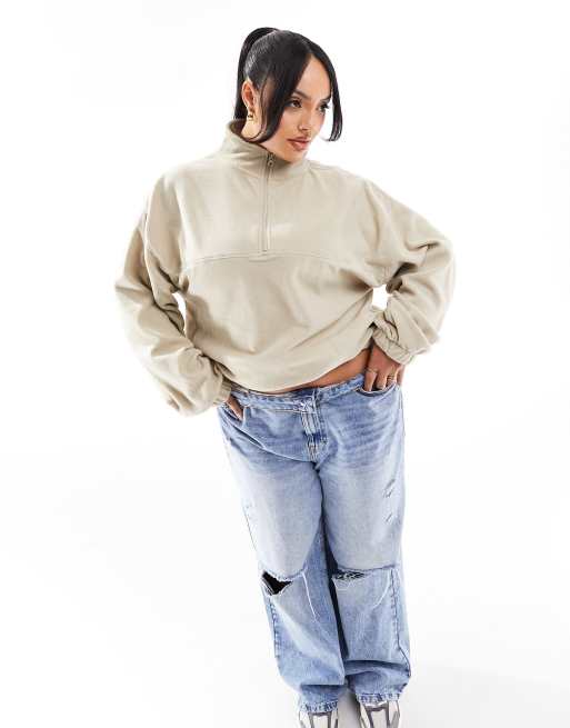 ASOS DESIGN Curve – Fleece-Sweatshirt in Steinbeige mit kurzem Reißverschluss