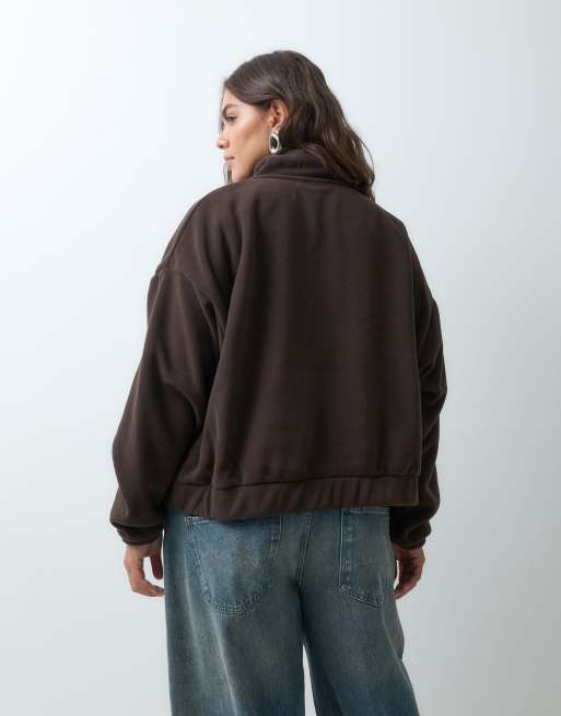 ASOS DESIGN Curve fleecepullover med ståkrage och halvlång dragkedja i chokladbrunt, 5 av 5