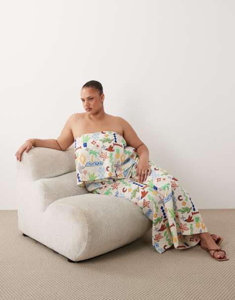 ASOS DESIGN Curve – Flerfärgad, mönstrad jumpsuit i bandeaustil med två lager - view 1