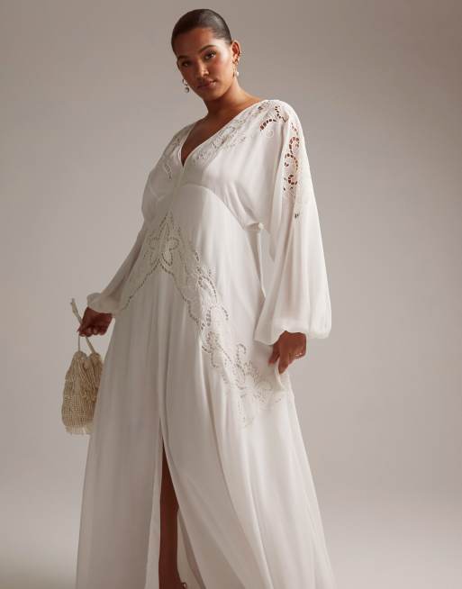 ASOS DESIGN Curve - Florence - Vestito da sposa a maniche lunghe con dettaglio in pizzo sangallo e scollo profondo, 4 di 6