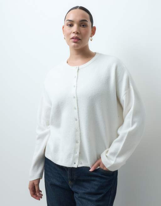 ASOS DESIGN Curve fluffy relaxed crew neck cardigan in cream, 2 of 4