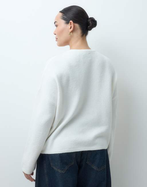 ASOS DESIGN Curve fluffy relaxed crew neck cardigan in cream, 4 of 4