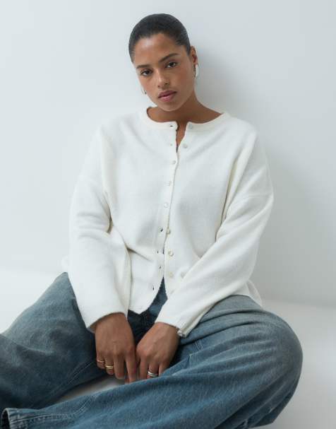 ASOS DESIGN Curve fluffy relaxed vest met ronde hals in crème - view 1
