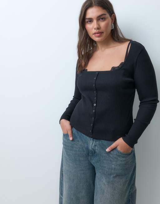 ASOS DESIGN Curve formande ribbad topp med knappar framtill och spetsunderlager i svart, 5 av 5