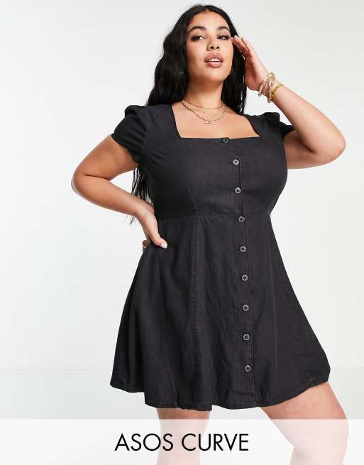 ASOS DESIGN Curve – Freizeitkleid in verwaschenem Schwarz aus weichem Denim mit eckigem Ausschnitt