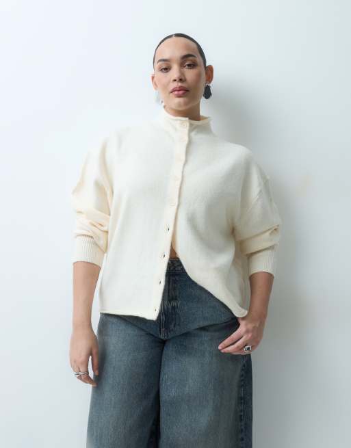 ASOS DESIGN Curve funnel neck concealed placket relaxed cardigan in cream, 5 of 5