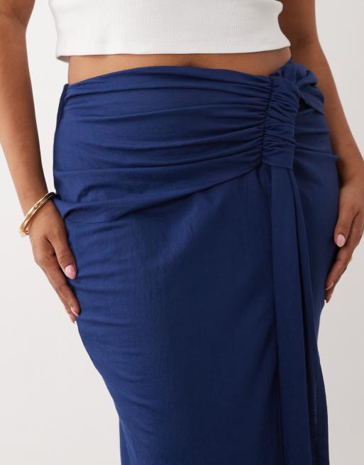 ASOS DESIGN Curve gathered sarong style midi skirt in navy, 4 of 5