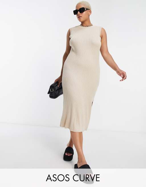 ASOS DESIGN Curve - Gebreide maxi jurk met brede ribbels en lage rug in lichtbeige