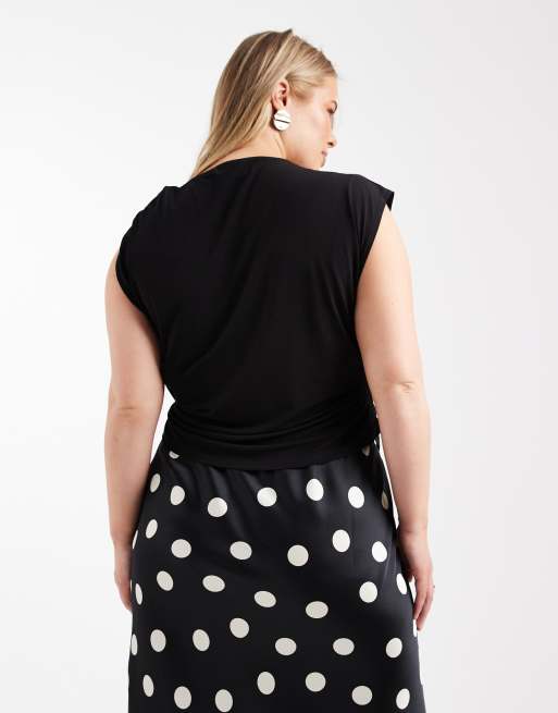 ASOS DESIGN Curve - Gedrapeerde top met gedraaid schouderbandje in zwart, 4 van 4