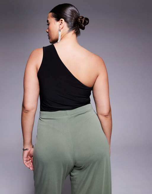 ASOS DESIGN Curve - Gelaagde body van gladde stof met blote schouder, 3 van 4