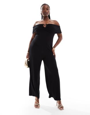 ASOS DESIGN Curve - Geraffter Bardot-Jumpsuit in Schwarz mit Zierausschnitt vorne