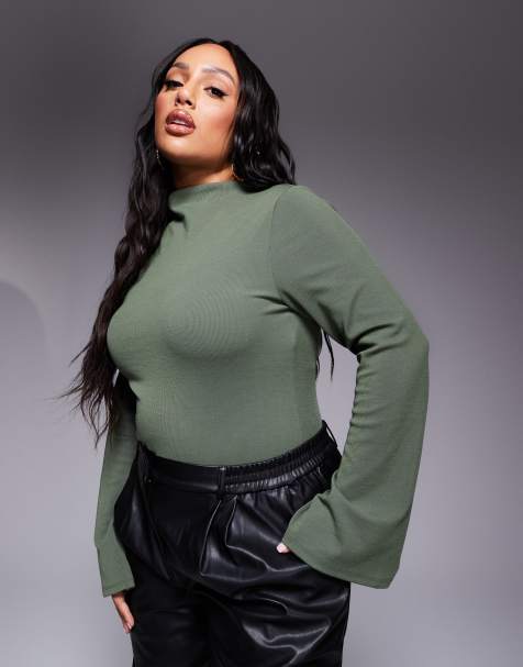 ASOS DESIGN Curve - Geribbelde body met uitlopende mouwen in kaki - view 1