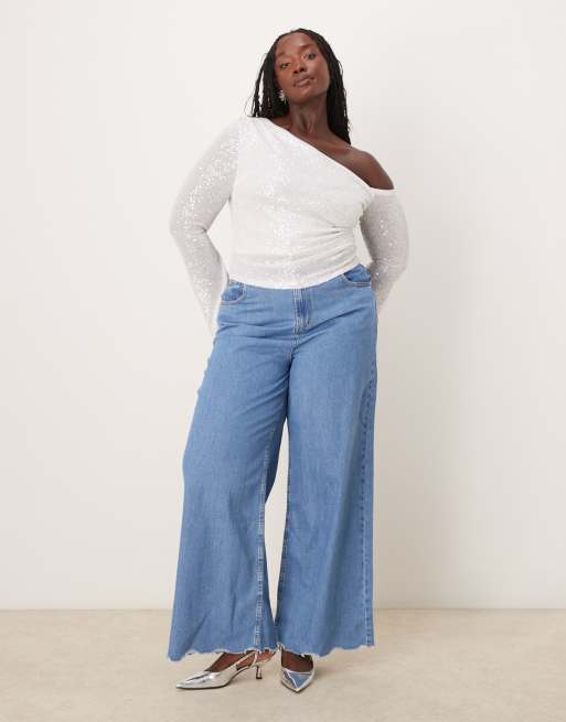 ASOS DESIGN Curve - Gerimpelde top met lovertjes en asymmetrische hals in wit, 2 van 4