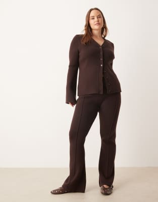 ASOS DESIGN Curve - Gerippte Hose in Schokobraun mit weitem Beinschnitt, Kombiteil-Brown