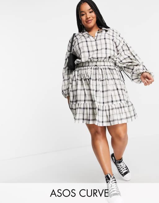ASOS DESIGN Curve - Geruite mini skater-overhemdjurk met open achterkant 