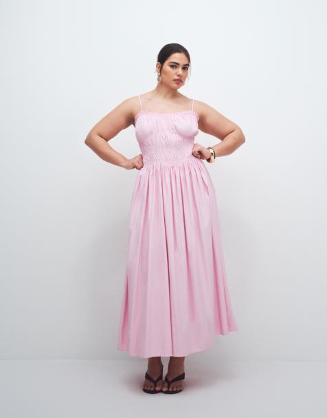 ASOS DESIGN Curve - Gesmokte, gestreepte maxi zonnejurk van katoenen popeline met verlaagde taille in roze - view 1