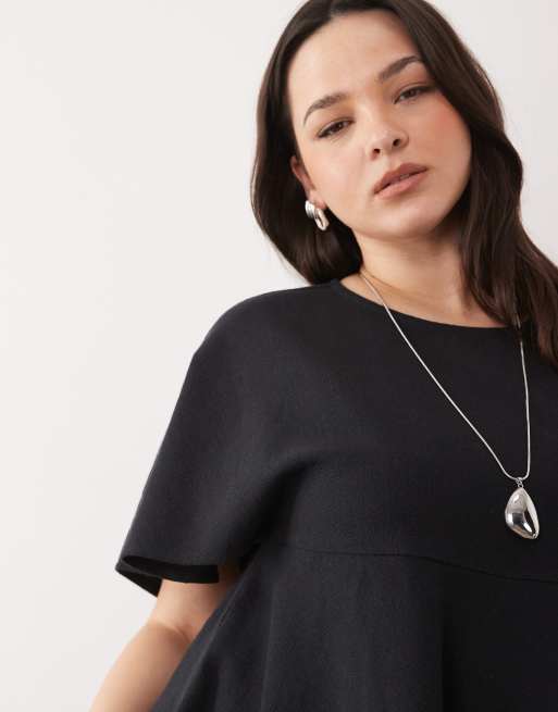 ASOS DESIGN Curve – Gesmoktes, kurzes T-Shirt-Kleid in Schwarz, 3 von 4
