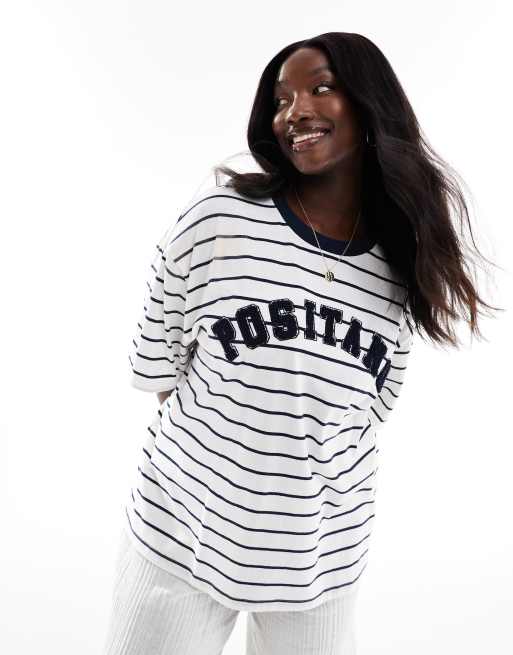 ASOS DESIGN Curve - Gestreept boyfriend T-shirt met 'Positano' print in crème
