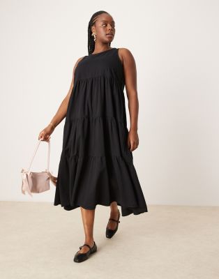 ASOS DESIGN Curve - Gestuftes Maxikleid in Schwarz aus weichem Denim