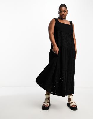 ASOS DESIGN Curve - Gestuftes Maxikleid in Schwarz mit eckigem Dekolleté