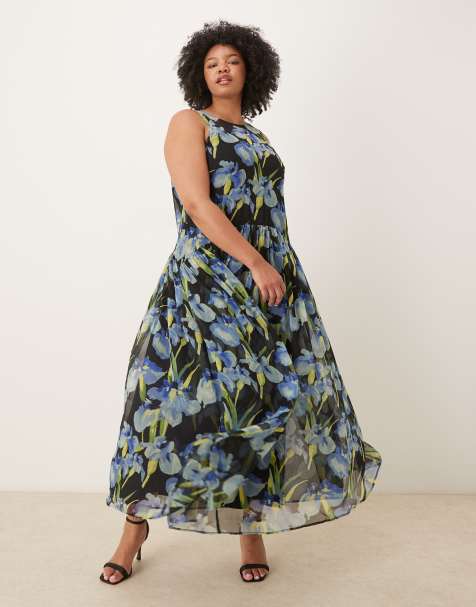 ASOS DESIGN Curve – Gestuftes Mini-Hängerkleid mit dunklem Blumenmuster und Racer-Ausschnitt - view 1