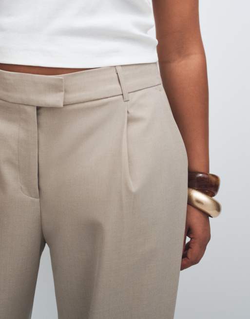 ASOS DESIGN Curve - Getailleerde masculiene broek met lage taille in beige, 3 van 8