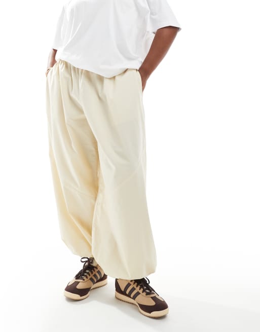 ASOS DESIGN Curve - Gewassen poplin broek met elastische taille en utility-panelen in lichtgeel, 3 van 5