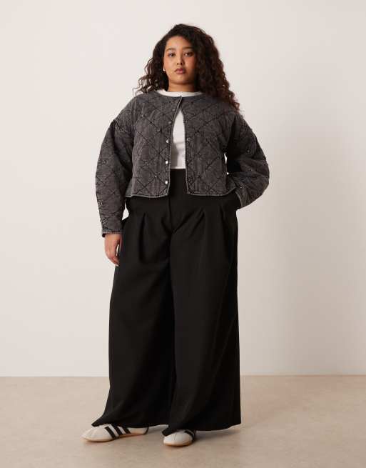 ASOS DESIGN Curve - Gewatteerd jack met versiering en quilting in antracietgrijs met wassing, 3 van 4