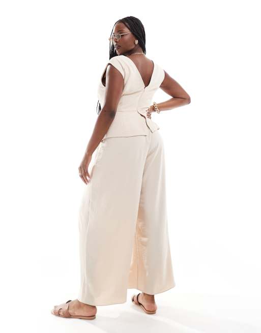 ASOS DESIGN Curve Gewickelter Westen Jumpsuit in Hellbeige mit V Ausschnitt ASOS