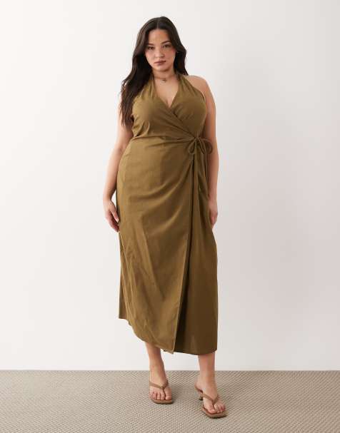 ASOS DESIGN Curve – Gewickeltes Maxi-Sommerkleid aus Baumwollleinen in Olivgrün mit Neckholder - view 1