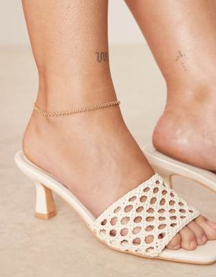 ASOS DESIGN Curve - Goldfarbenes Fußkettchen mit texturierten, kleinen Gliedern