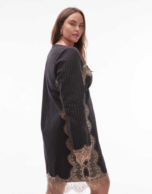 ASOS DESIGN Curve – Grå, kritstrecksrandig miniklänning med spetsdetaljer och långa ärmar, 3 av 4