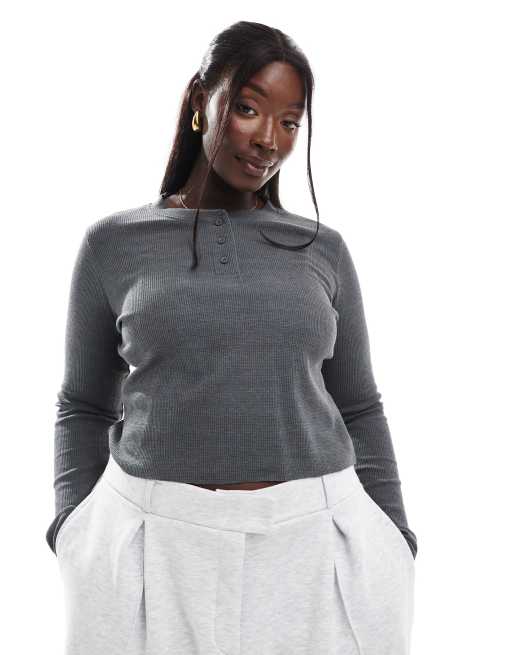 ASOS DESIGN Curve – Grafitowy T-shirt o waflowej fakturze z długim rękawem i dekoltem henley