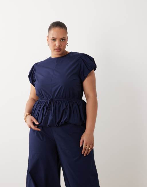 ASOS DESIGN Curve – Granatowy kombinezon z baskinką i balonowymi nogawkami, 2 z 4