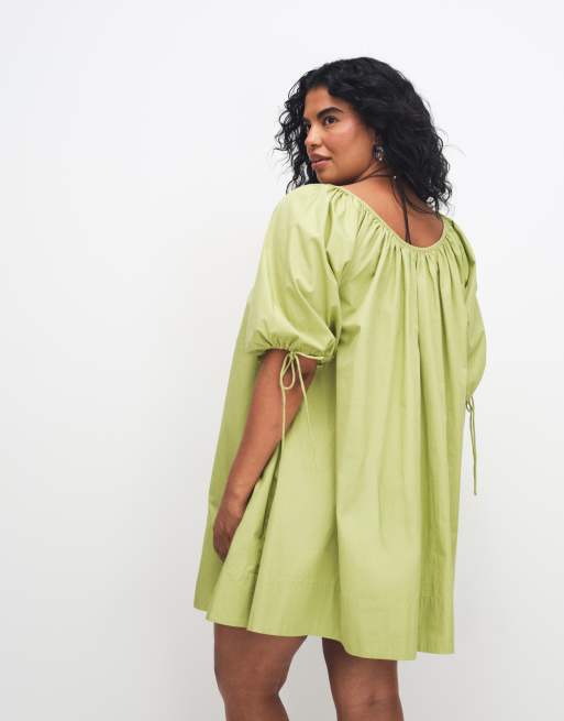 ASOS DESIGN Curve - Grøn minikjole med dyb rund hals og bindebånd på ærmerne i poplin, 4 af 8
