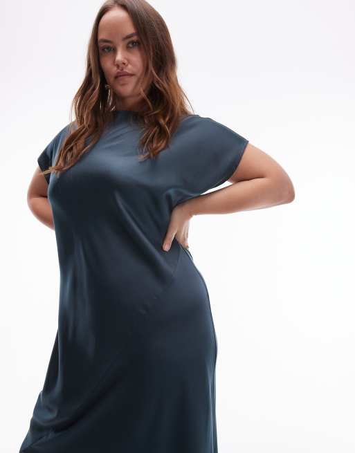 ASOS DESIGN Curve - Grøn slip-maxikjole med afkortede ærmer og sømdetaljer i satin, 3 af 4