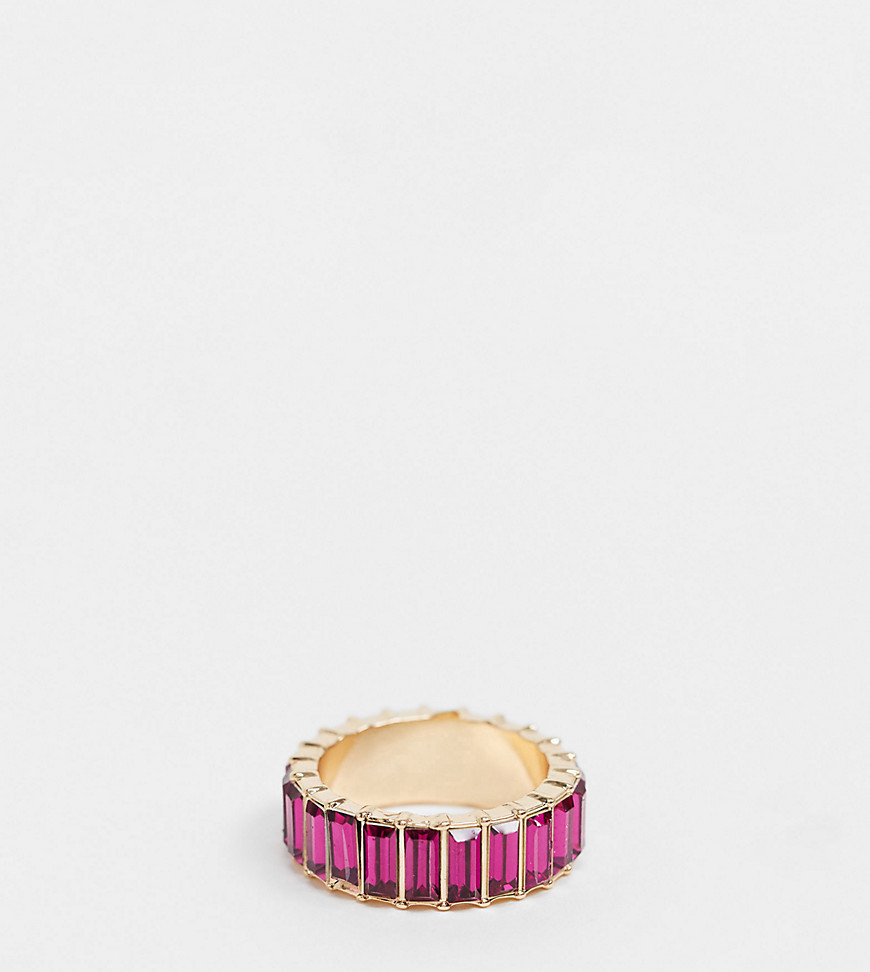 ASOS DESIGN Curve – Guldfärgad ring med baguetteformad rosa kristallsten