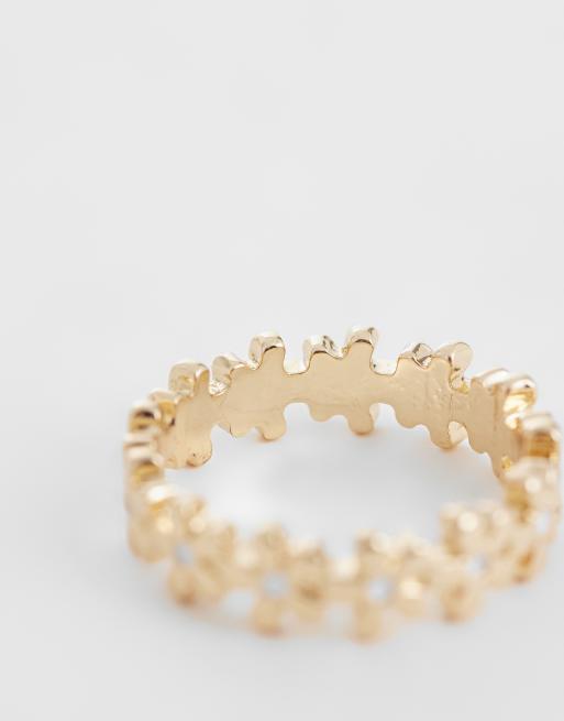 ASOS DESIGN Curve - Guldfarvet ring med miniblomst, 2 af 3